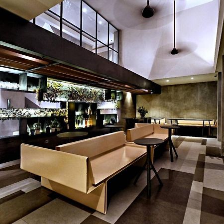 Nostoi Hotel Джакарта Екстериор снимка