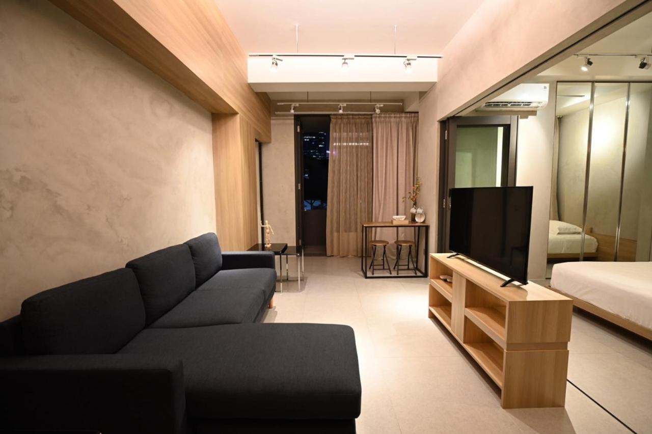 Nostoi Hotel Джакарта Екстериор снимка